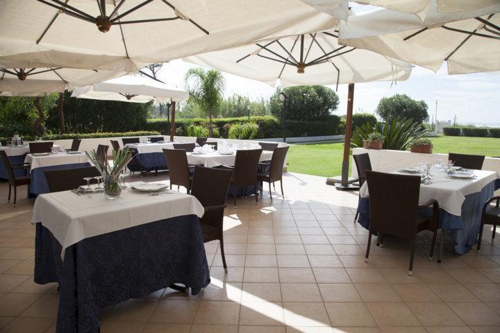 Parco Dei Principi Hotel Paestum Exterior foto